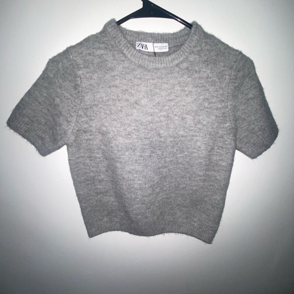 SHORT SLEEVED KNIT SWEATER - Picture 2 of 6